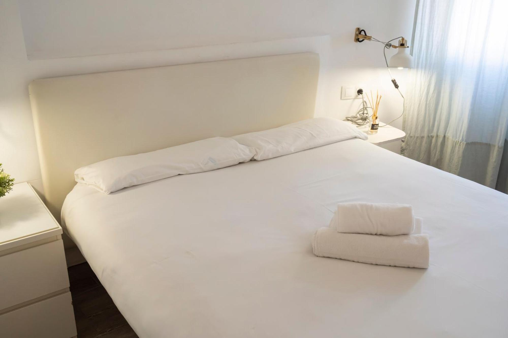 Apartamento coqueto Malaga Bagian luar foto