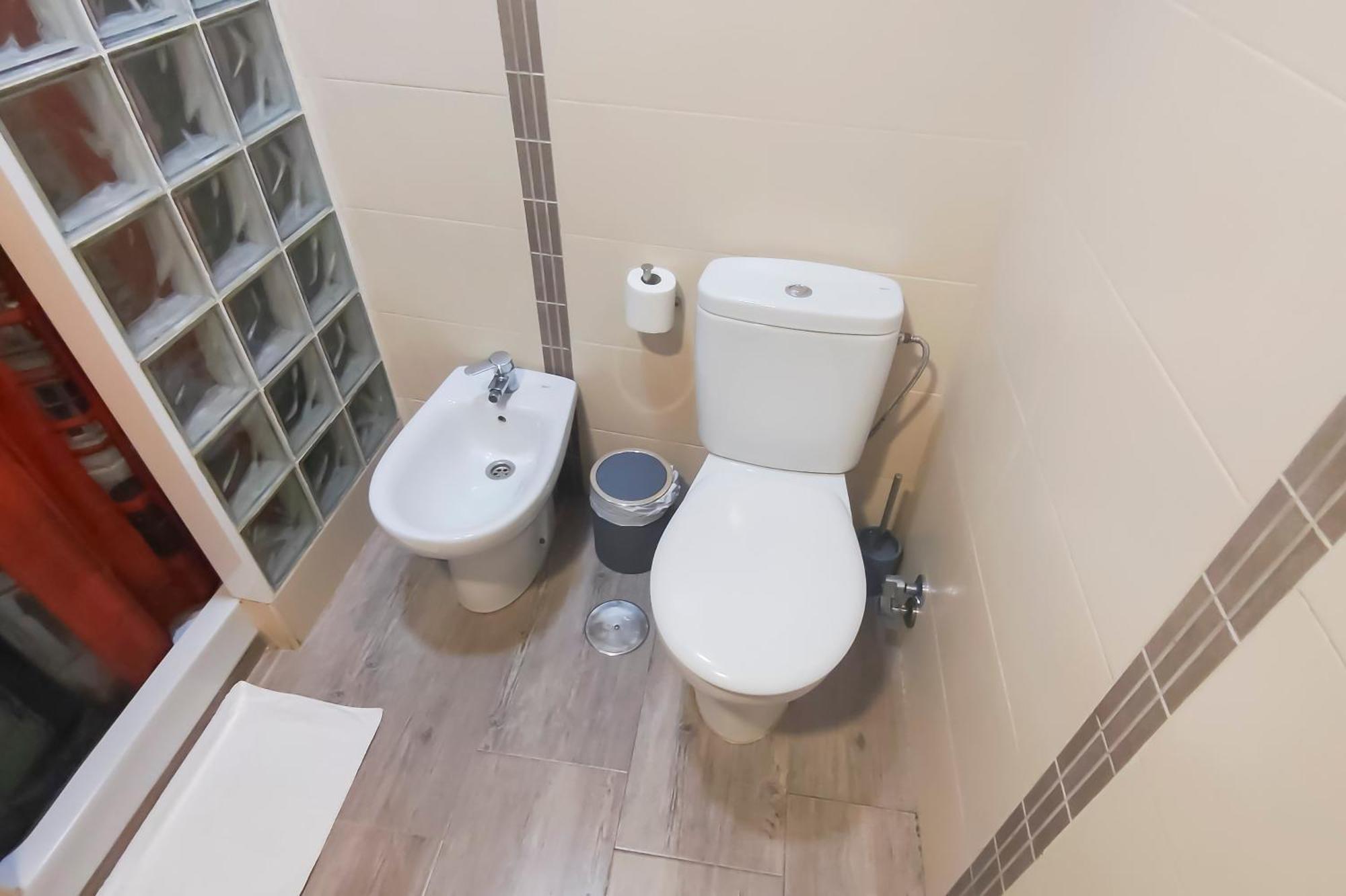 Apartamento coqueto Malaga Bagian luar foto